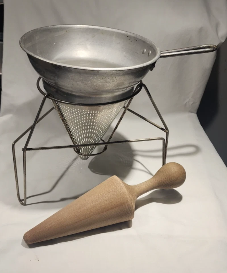 Vintage Aluminum Conical Cone Colander Strainer W Stand & Pestle Wear Ever 462
Opens in a new window
