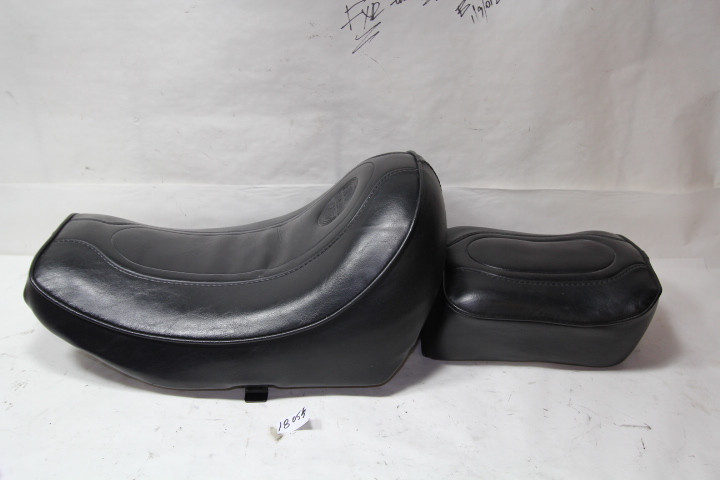 Harley FXR seat + latch + hinge + passenger pad FXRS FXRT FXRD Harley FXR seat + latch + hinge + passenger pad FXRS FXRT FXRD
