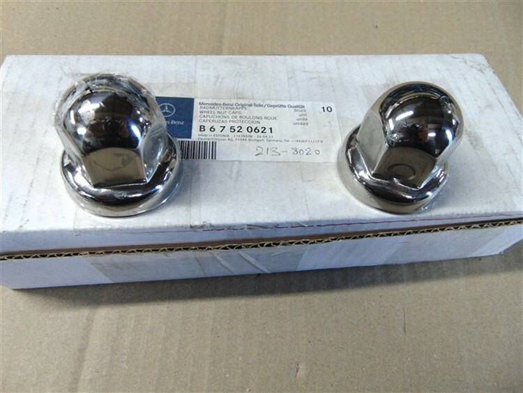 Brand New Wheel Nut Cover Set Genuine Mercedes 932/933/934 