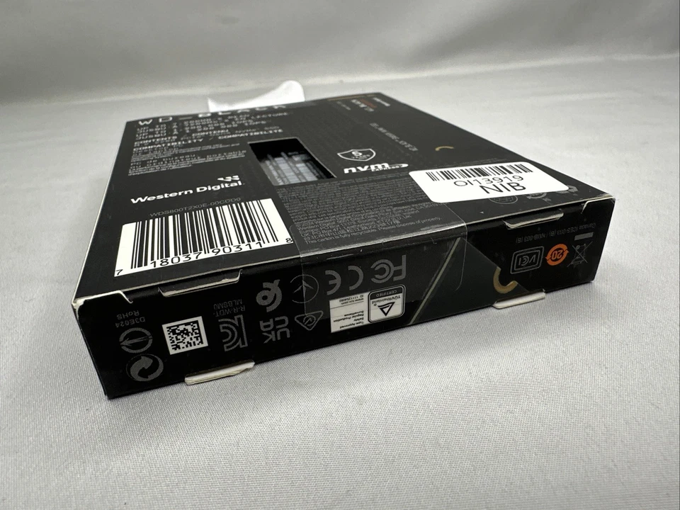 WD BLACK SN850X 8TB NVMe PCIe Gen4 M.2 2280 Internal SSD WDS800T2X0E - NEW! - Image 4 of 4