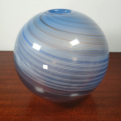 Dansk International Designs Vase 8'' Round Blue Mezza Filigrana Art Glass 1970s