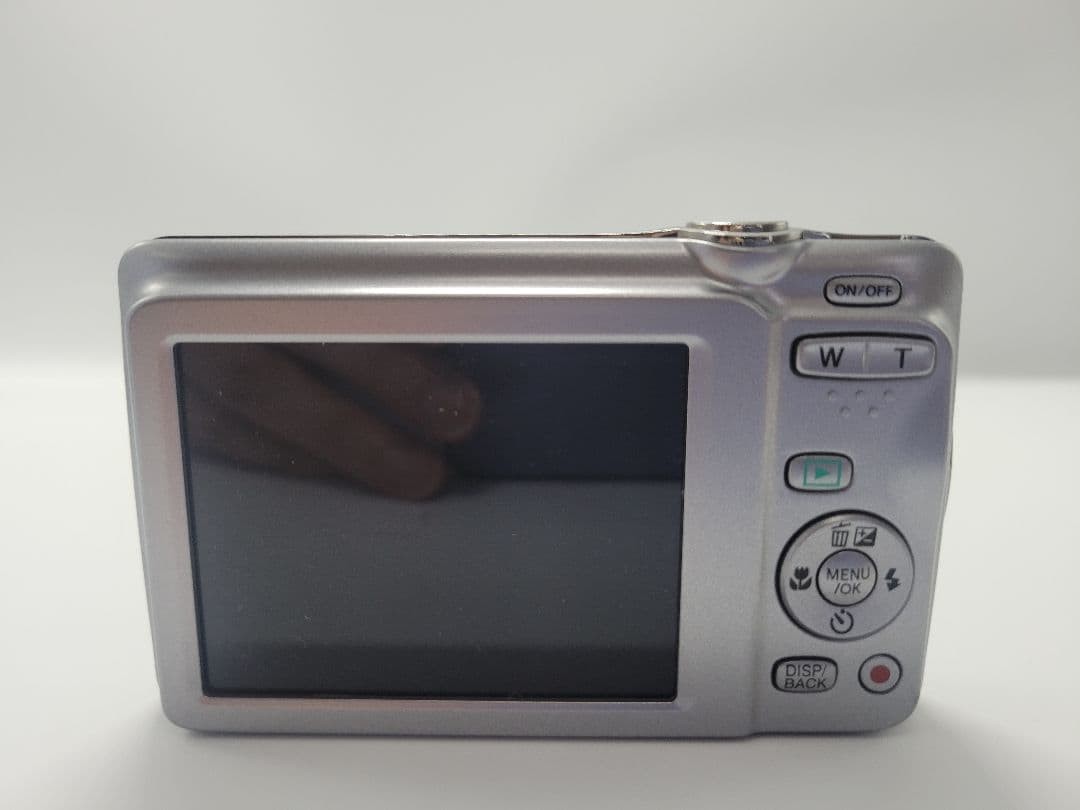 [完動品] FUJIFILM FinePix J560 シルバー FUJIFILM FinePix J560 Silver Compact Digital Camera Tested Working