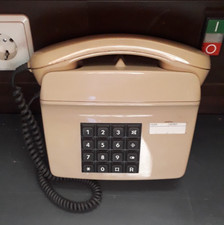 Wandtelefon mit Tasten Typ WT 01LX, beige MFV mit Halterung