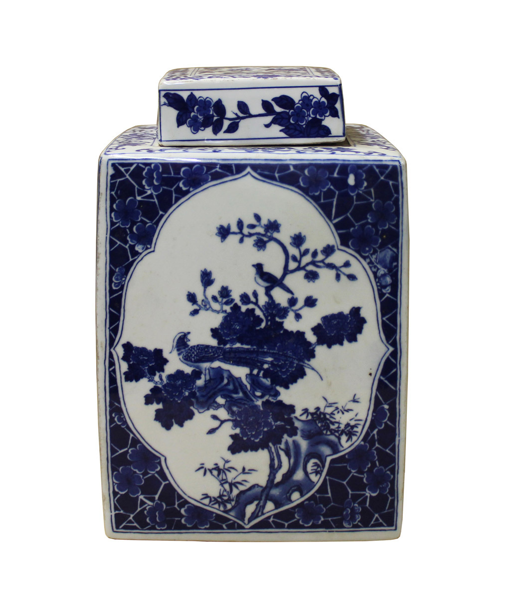 Chinese Blue White Square Porcelain Flowers Accent Jar cs2451S Chinese Blue White Square Porcelain Flowers Accent Jar cs2451S