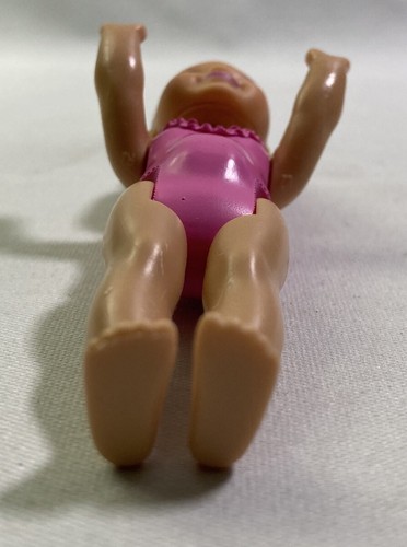 Mattel Barbie Turnerin Kelly Kid Puppe in rosa Trikot rote Haare Dutt graue Augen 2018 - Bild 5 von 11