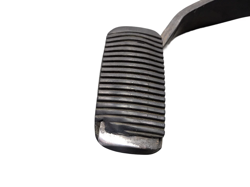 1990 - 1995 Toyota 4Runner Oem Foot Brake Pedal Front Floor With Support Bracket - Изображение 2 из 4