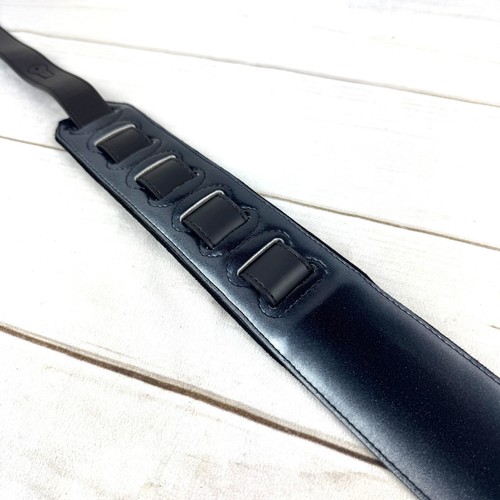Walker And Williams GR-10 Vintage Silverburst Black Finish Padded Guitar Strap - Picture 11 of 13