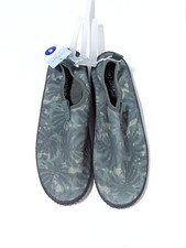 Cat Jack Kids' Grover pull-on water shoes Green, Youth size 6 NWT