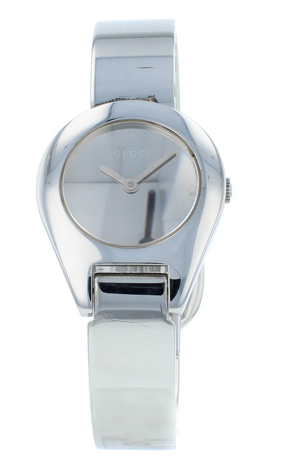 Montre pour femme Gucci 6700L 26 mm d'occasion cadran argenté quartz acier inoxydable