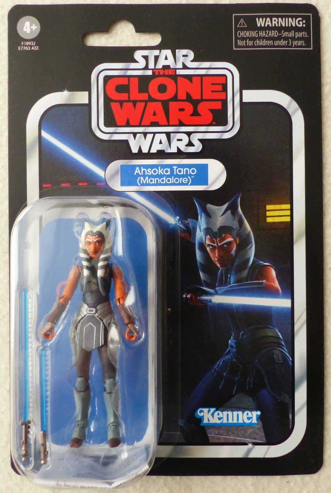 Figurine de collection Star Wars Ahsoka Tano finition premium Hasbro II