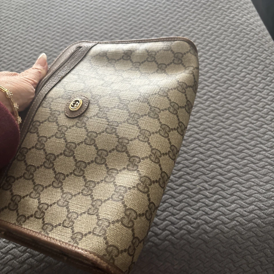 GUCCI Vintage Bolso sin asas Segundo bolso Bolso Cartera GG Supreme Auténtico Foto 4 de 4