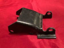 64 65 66 67 68 69 70 Chevrolet 230 250 292 6 Cylinder Power Steering Bracket
