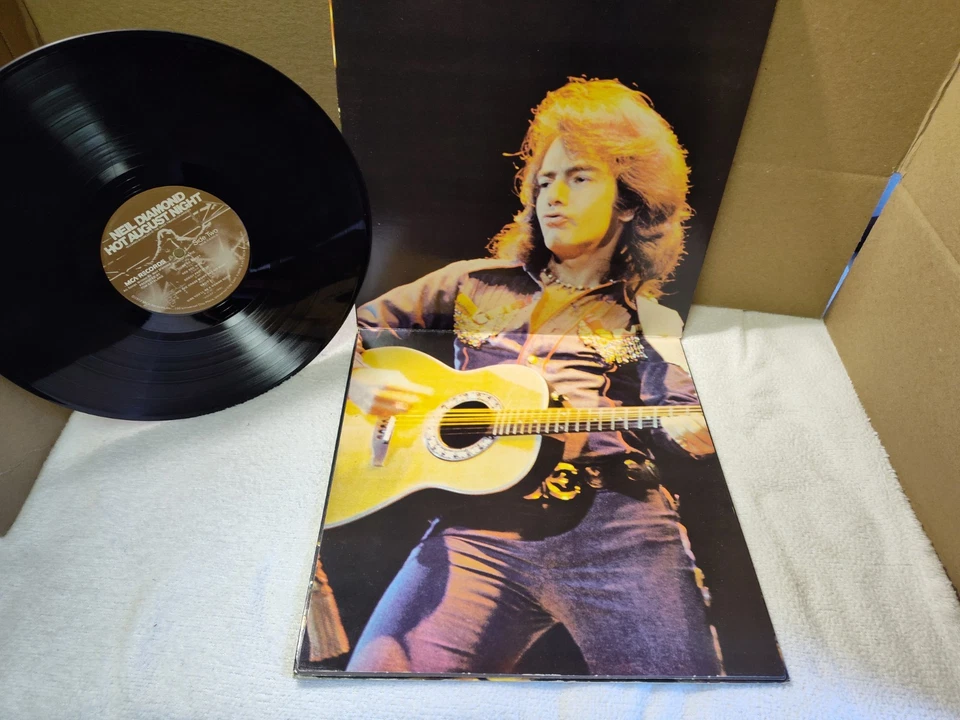 Neil Diamond Hot August Night double vinyl LP , Tested ✓ - Imagem 2 de 4