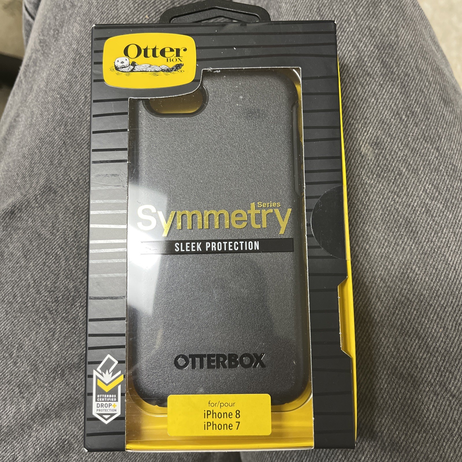 OtterBox Symmetry Series Black Case for Apple iPhone SE (2nd gen) and iPhone 8/7