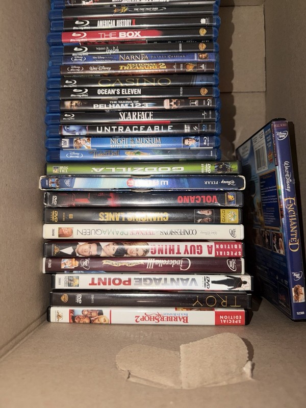 25+ Blu-ray DVD Movie Lot Disney Action Drama Family Twilight Narnia Godzilla