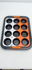Le Creuset Stampo per Muffin Antiaderente, per 12 Pezzi (Ø 7 cm), Riconfezionato a Lievito