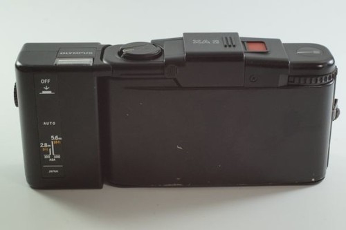 Olympus Xa2 A11 Electric Flash F-Zuiko 35Mm F2.8 Compact Film Camera - Picture 9 of 9