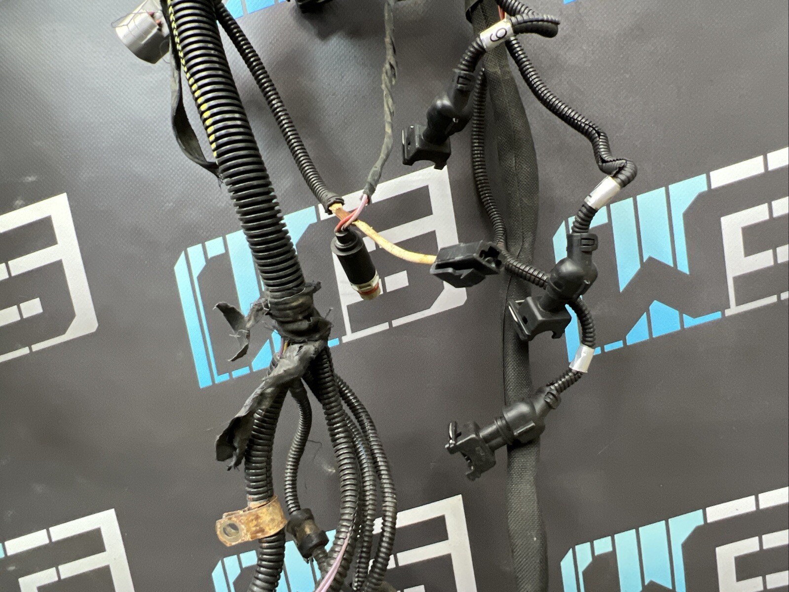 2005 Maserati Quattroporte M139 4.2L Engine Injection Wiring Wire Harness 212172