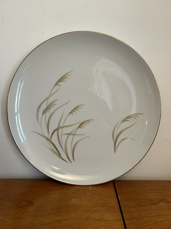 LAGUNA by MIKASA ~ PATTERN #6144 ~ 12" ROUND CHOP PLATE / PLATTER ~ GOLD TRIM