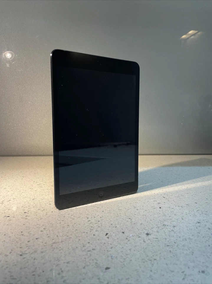 Apple iPad mini 1st Gen. 16GB WiFi+ Cellular 7.9”inch Space Grey+ Case #115 - Image 4 of 4