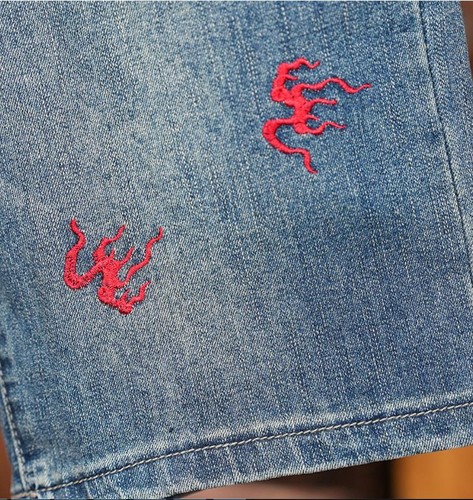 Jeans pantaloncino uomo blu chiaro denim ricamo drago estivo traspirante hip hop - Foto 5 di 7