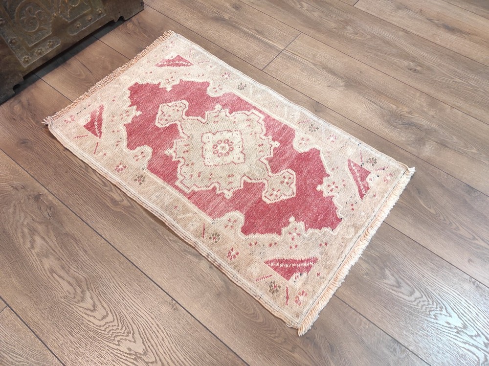 Petite Oushak Anatolian Kilim Rug 1.8x3 ft Vintage Decor