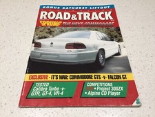 VINTAGE ROAD AND TRACKING RACING MAGAZINE BATHURST HOLDEN COMMODORE V8 CARS 