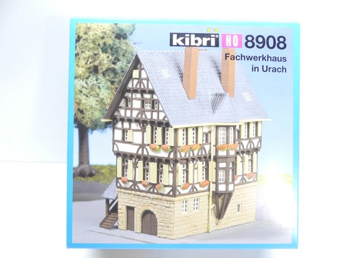 Kibri H0 8908 kit casa de entramado de madera en Urach, sin construir, NUEVO en embalaje original #68030 | Zustand: Gebraucht