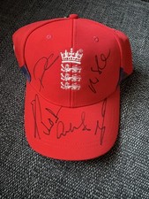 ENGLAND CRICKET - SIGNED RED CASTORE CAP +COA -
