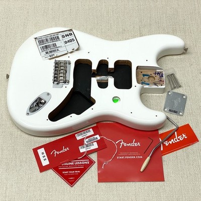 MIM ALDER Genuine Fender PLAYER II Strat FULL THICKNESS Body Electric Guitar