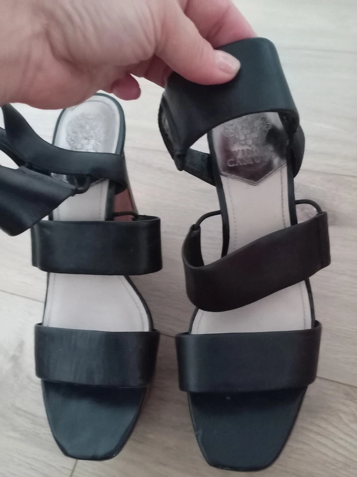 Women wedge sandals VINCE CAMUTO size 9,5M Used - Image 3 of 4