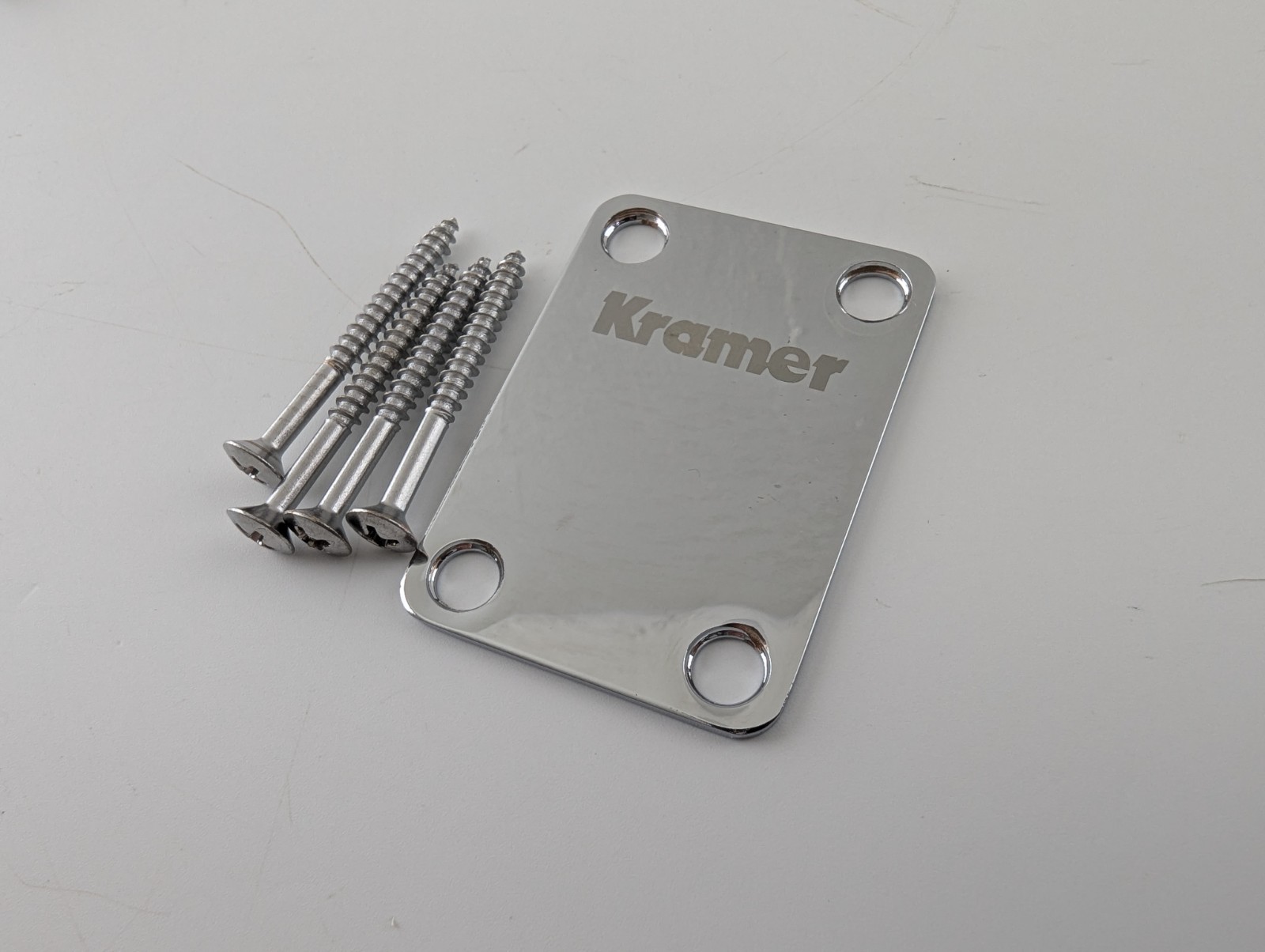 Kramer Logo Neck Plate Narrow Printed Logo