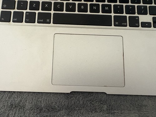 2010 Apple MacBook Air - 13" Display - Intel 1.8GHz - 128GB SSD - 2GB RAM - Picture 13 of 14