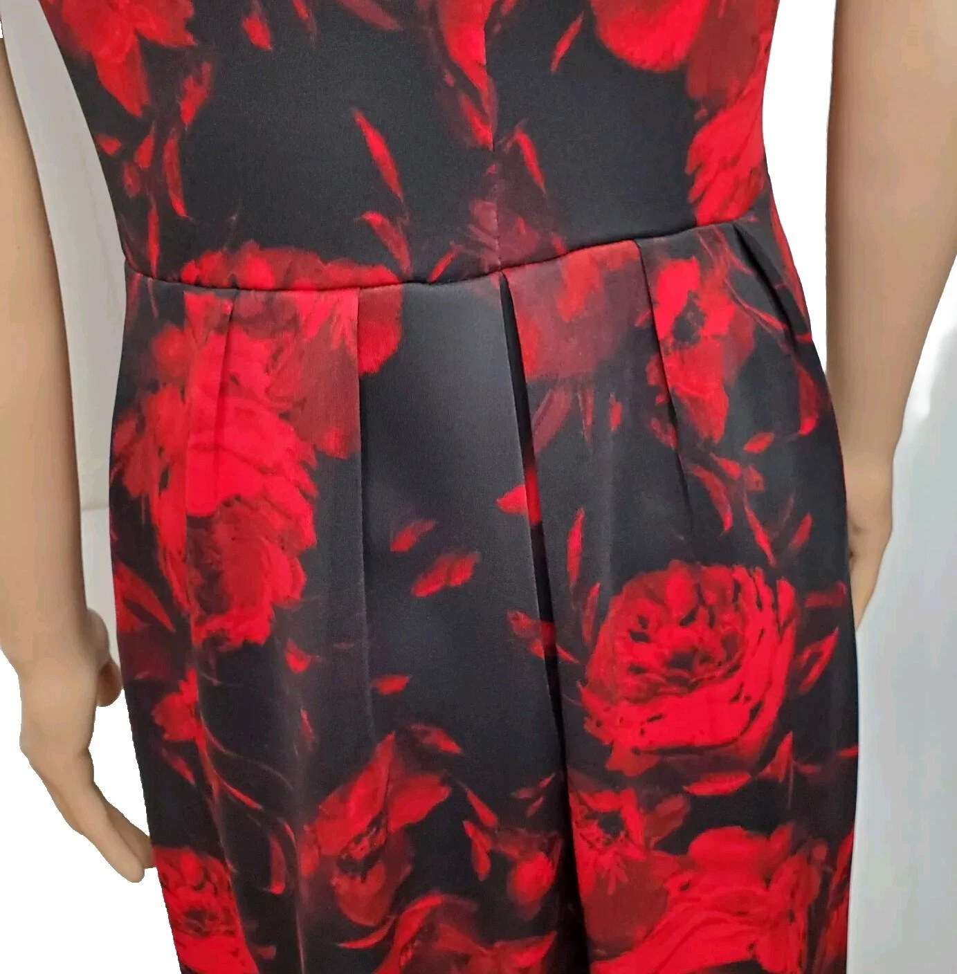 VALENTINO Abito midi ENFOCUS 8 rose rosse floreali su nero toggle buco della serratura gotico cottagecore