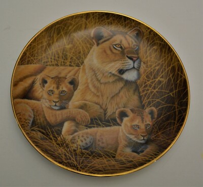 Vtg Fm National Wildlife Afrikanische Löwin & Cubs Platte Von Michael Matherly