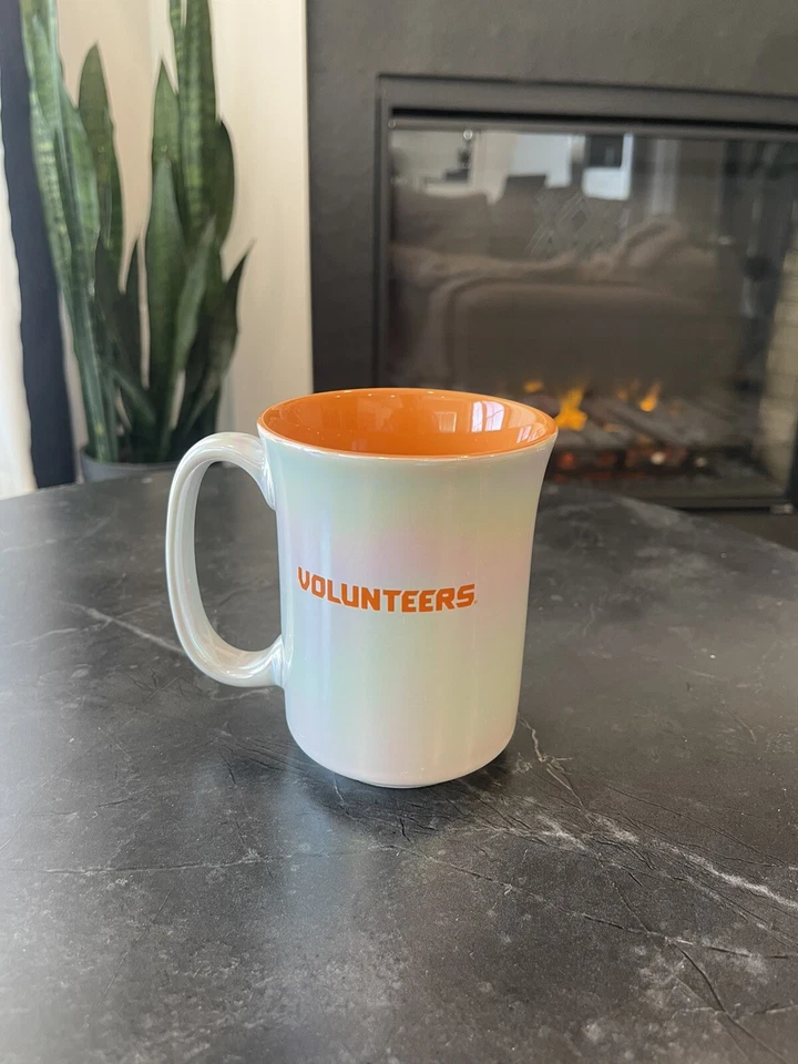 Металлическая кофейная кружка с логотипом чашки Tennessee Volunteers NCAA 14 унций совершенно новая - Изображение 2 из 4