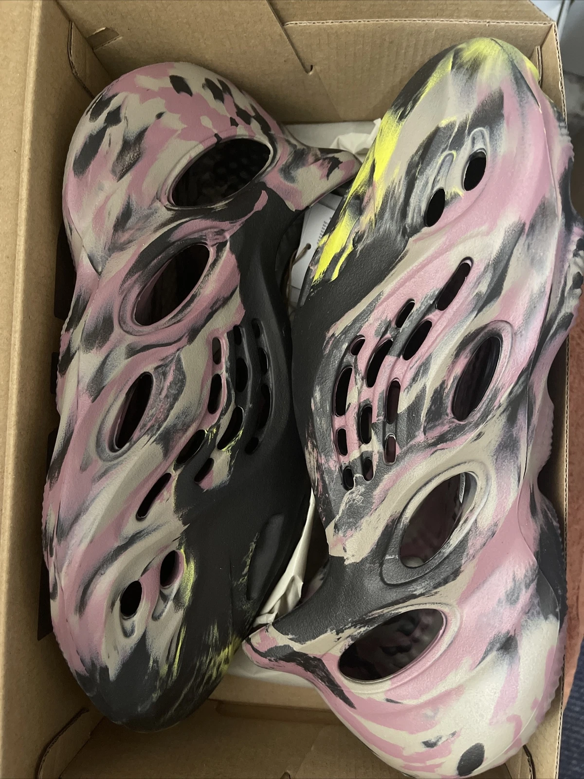 Adidas Yeezy Foam Runner MX Carbon UK 8 US 8