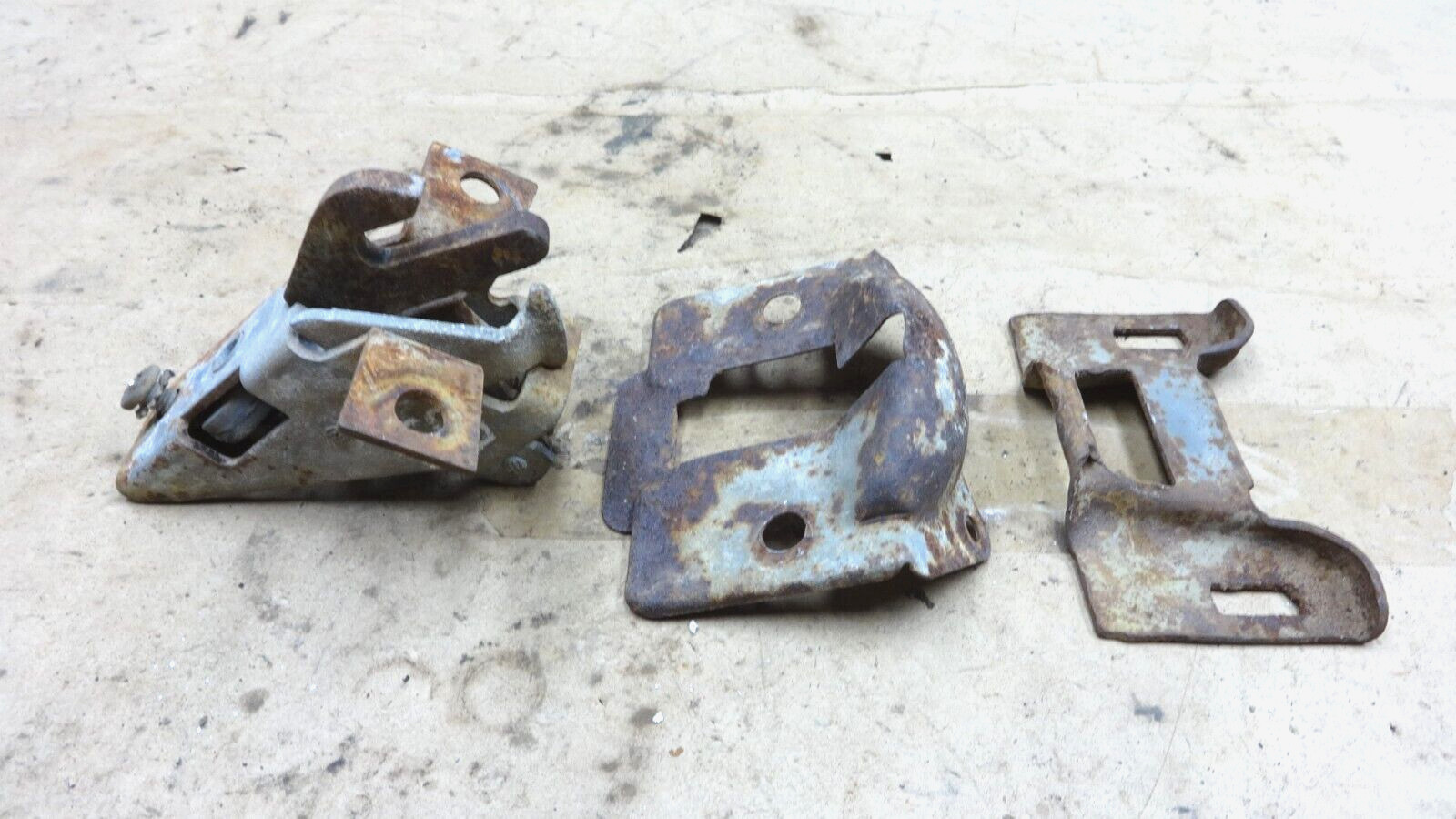 1953 1954 Chevy TRUNK LID LOCK / LATCH RELEASE / COVER Original GM Pontiac
