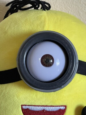 Grand Minion Peluche – Plage, Guitare, Lunettes Plastique, 27 Cm, Neuf
