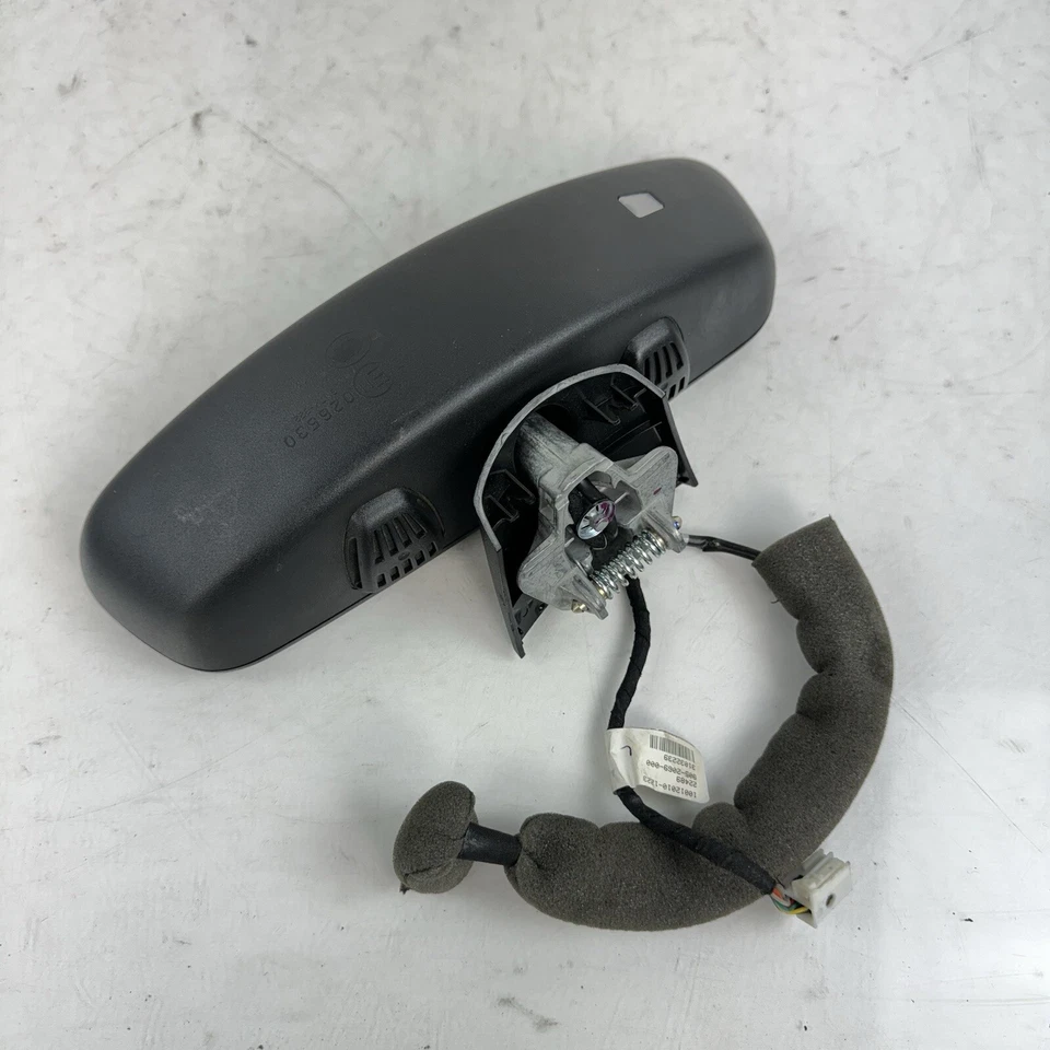 2015 2016 17 2018 梅赛德斯奔驰 C63s W205 前挡风玻璃后视镜原始设备制造商 — 第 2/4 张图片