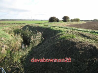 FOTO ABTMAUER IN RICHTUNG MINISTERSÜMPFE DIESER URALTE ERDWERK DAMM L