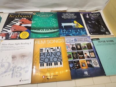 Lots of 8 Music Book Guide for Piano, Organ and Keyboard CD and Songbook