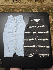 Boys Sz 12m Gerber Lot Of 2 One Piece Button Rompers