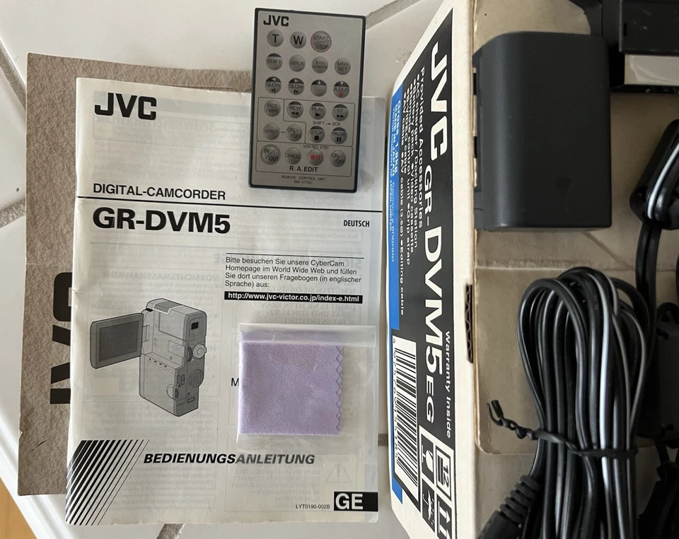 JVC Digital Camcorder GR-DVM5 MiniDV Videokamera, guter gebrauchter Zustand! - Bild 2 von 4
