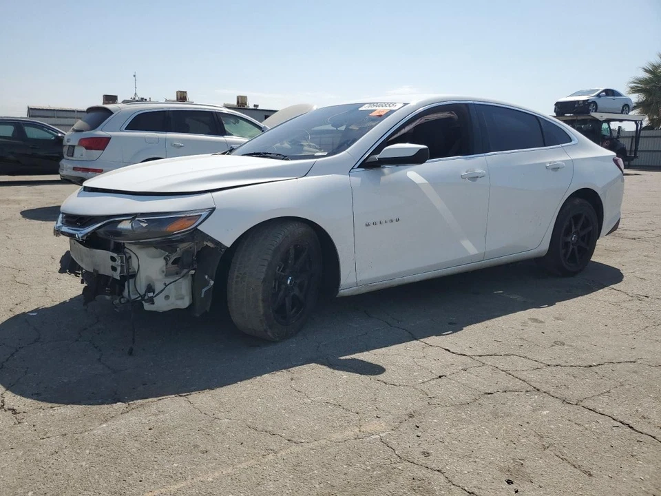 Panel de salpicadero usado se adapta a: Chevrolet Malibu 2020 sin sistema de prechoque estándar a Foto 2 de 4