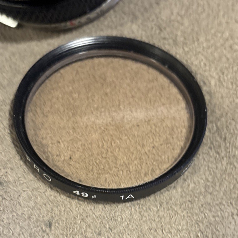 Olympus 50mm f/1.8 MF Lens Auto-S OM-System w/Lens Cap Hood Filter *TESTED *EX++