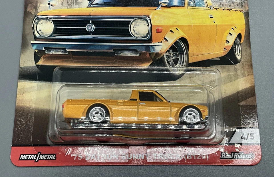 Hot Wheels Premium JH3 Japan Historics 75 Datsun Sunny Truck Real Riders Protect Foto 2 de 4