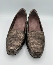Clarks Artisan Women Sz 8 M Metallic Bronze Snakeskin Leather Loafers