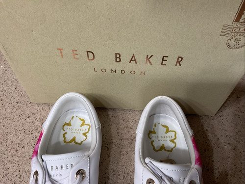 Ted Baker London Damen-Sneaker weiß Leder Blumenmuster Kunstdruck ARTOH Größe 7 - Bild 10 von 11