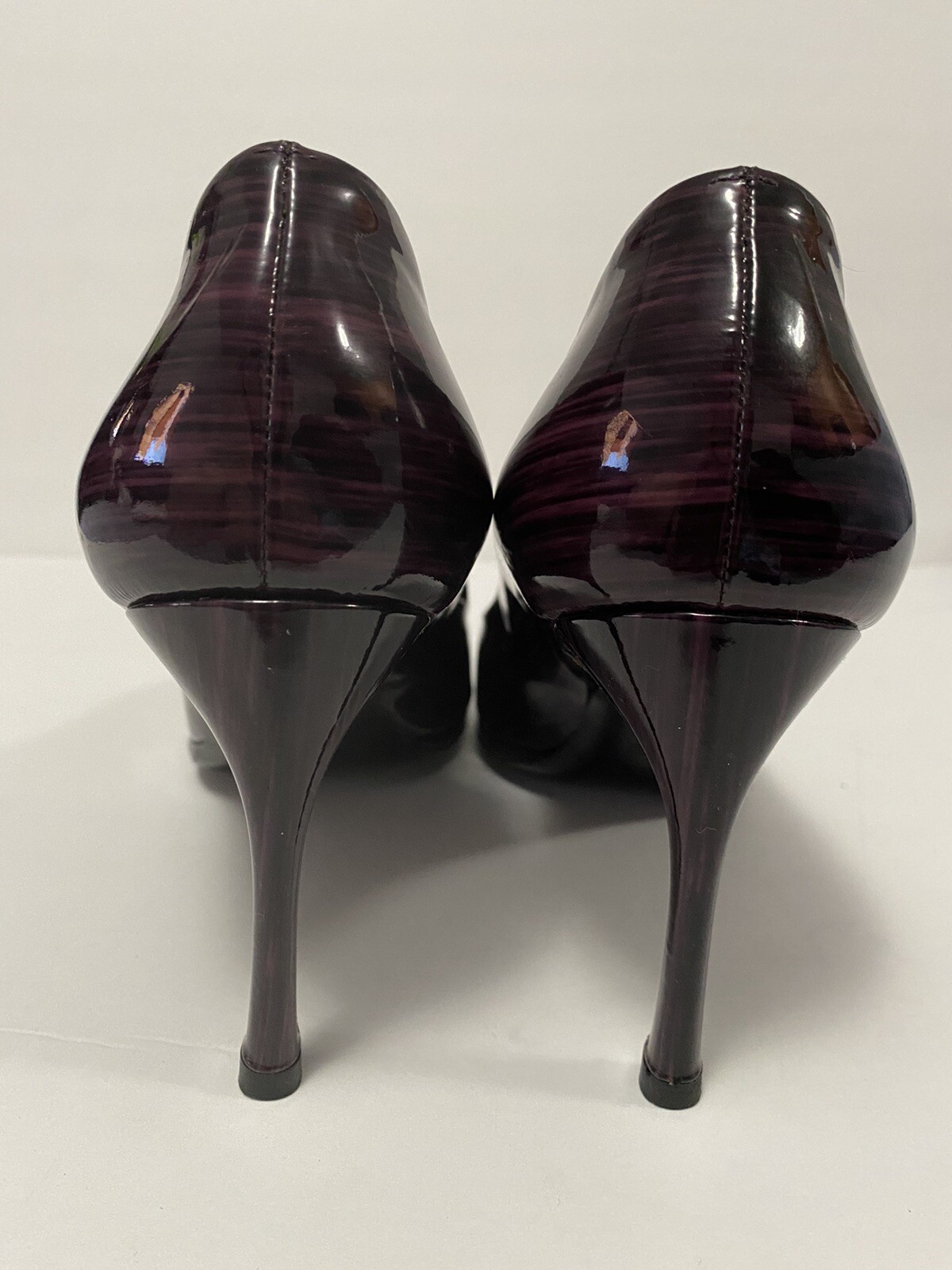 YSL Yves Saint Laurent decolte in pelle verniciata tacco viola 37 6 5 7 $795